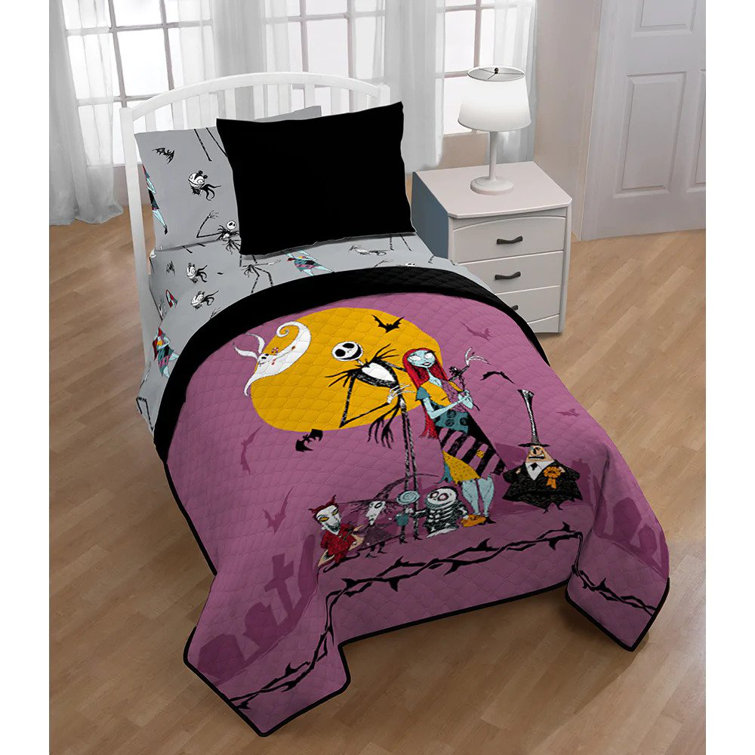 Disney Nightmare Before Christmas Twin/Full Quilted Bedspread and